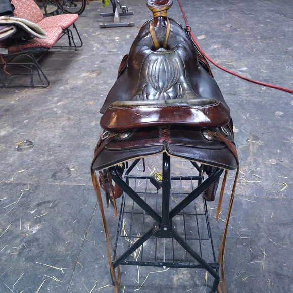 Premium Dark Brown Leather Saddle - Picture 9 of 11